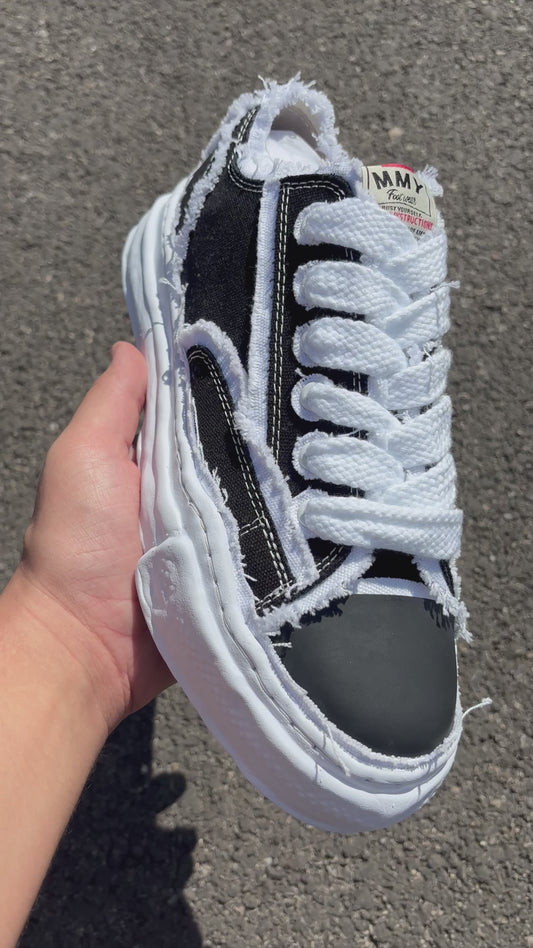 MAISON MIHARA YASUHIRO BLACK WHITE