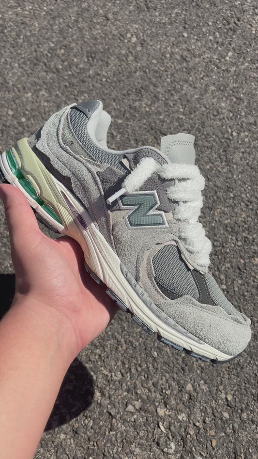 NEW BALANCE 2002R RAIN CLOUD