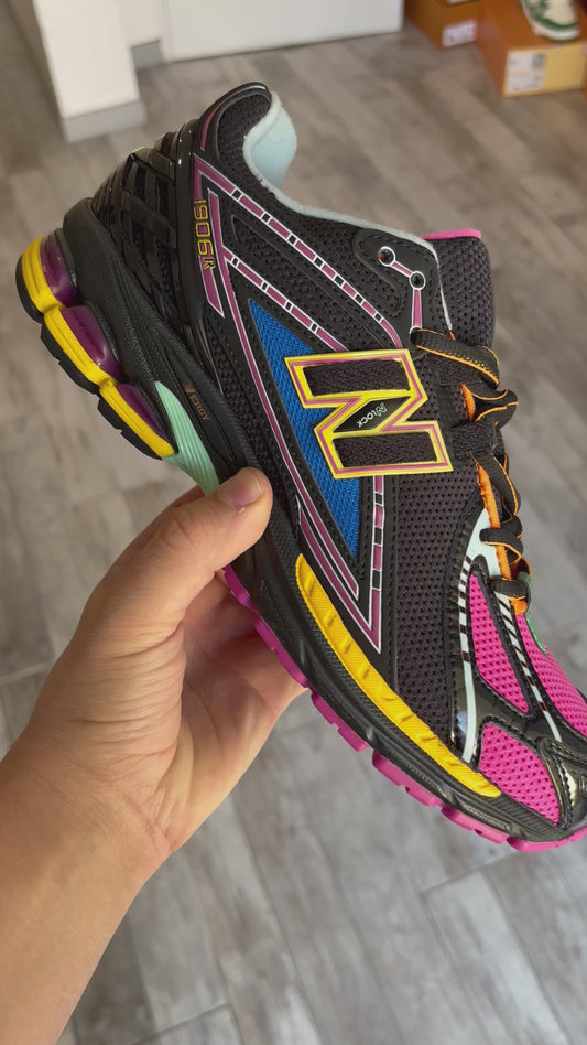 NEW BALANCE 1906R NEON