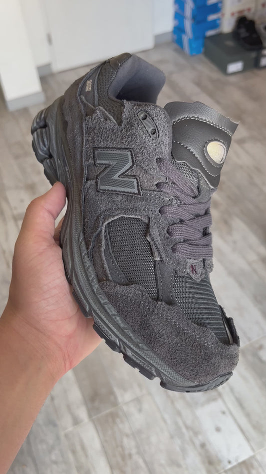 NEW BALANCE 2002R PROTECTION PACK PHANTOM